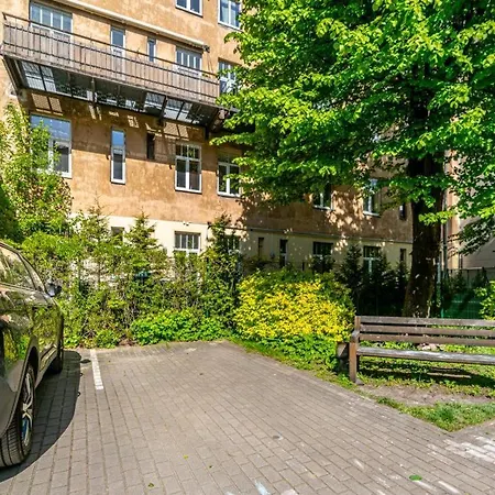 Elegant Art Nouveau Hideaway In Elizabetes Street