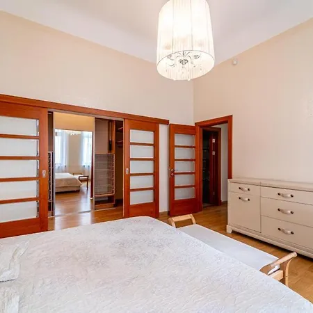 Elegant Art Nouveau Hideaway In Elizabetes Street アパート *