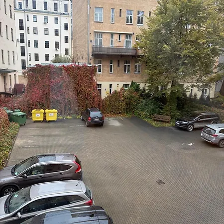 Elegant Art Nouveau Hideaway In Elizabetes Street Riga