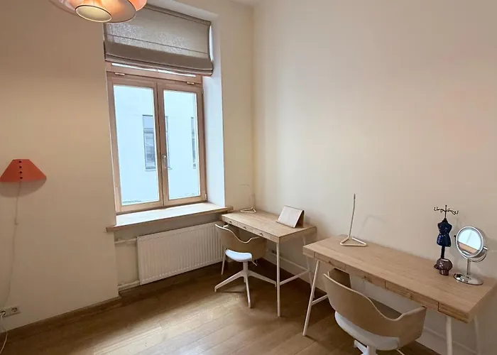 Апартаменты Elegant Art Nouveau Hideaway In Elizabetes Street