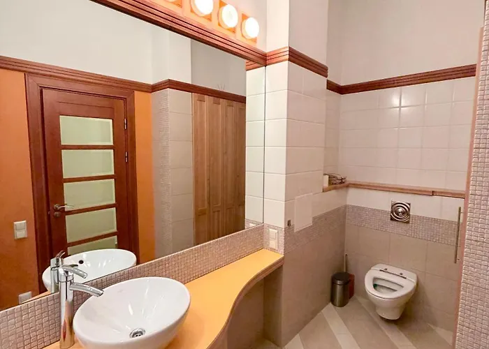 Elegant Art Nouveau Hideaway In Elizabetes Street Dzīvoklis