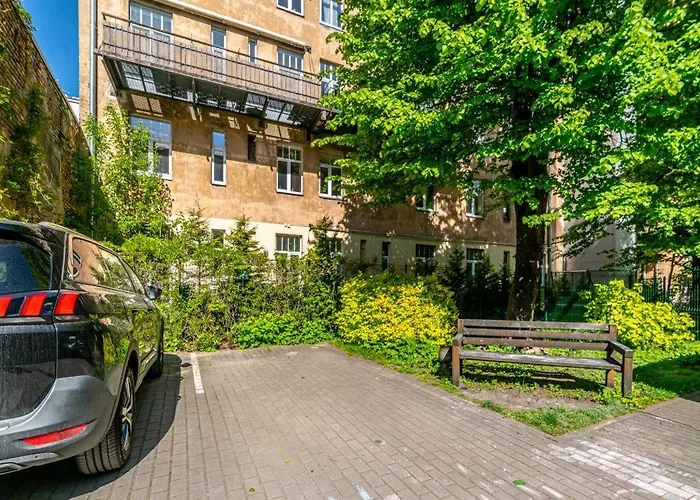 Elegant Art Nouveau Hideaway In Elizabetes Street