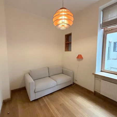 Elegant Art Nouveau Hideaway In Elizabetes Street Apartament Ryga